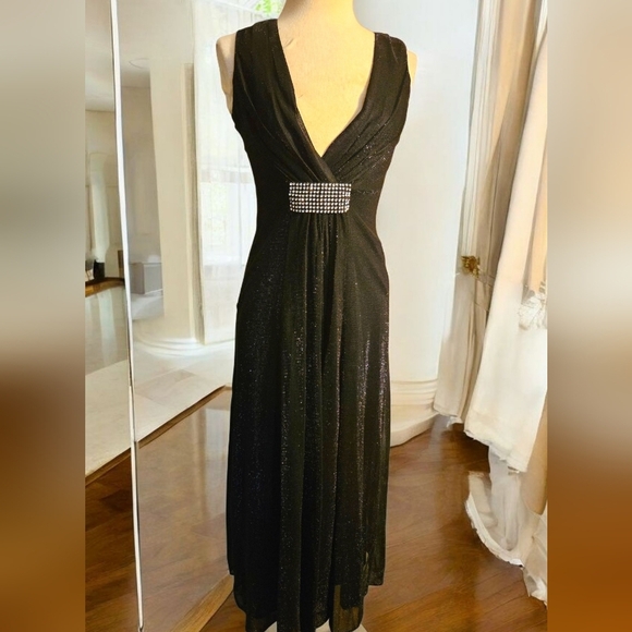 Source Unknown Black Maxi Dress with Belt Detail - Picture 5 of 8